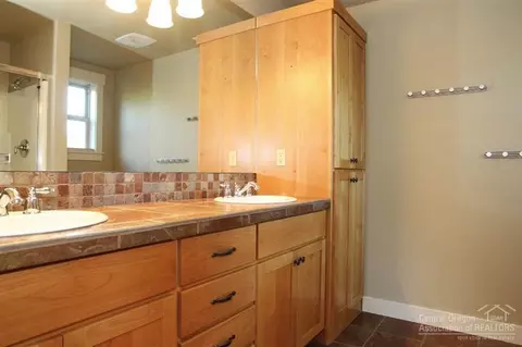 61484 Elder Ridge St, Bend, OR 97702 photo 10