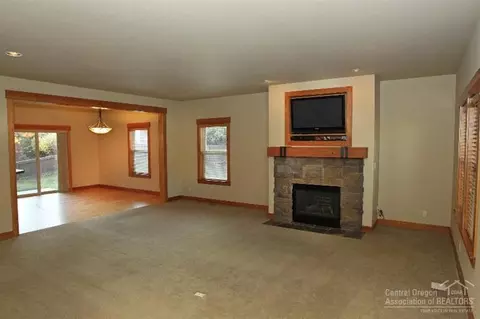61484 Elder Ridge St, Bend, OR 97702 photo 7