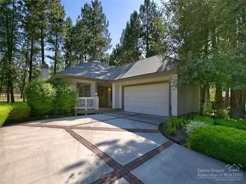 60701 Willow Creek Loop, Bend, OR 97702 photo 1