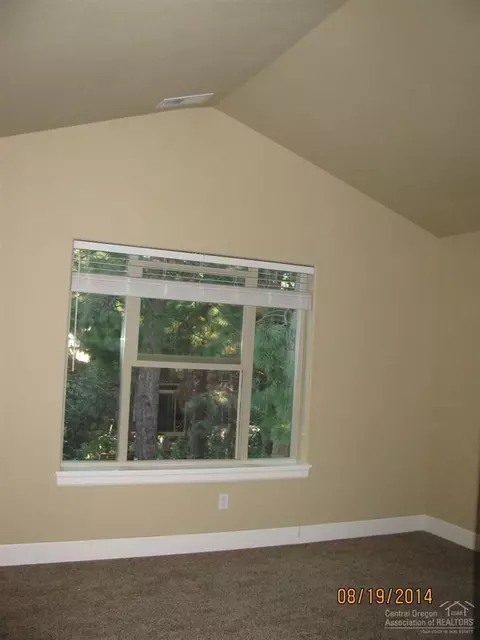 19842 SW Copernicus Ave, Bend, OR 97702 photo 12