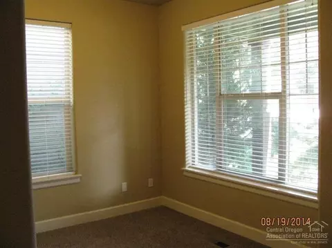 19842 SW Copernicus Ave, Bend, OR 97702 photo 18