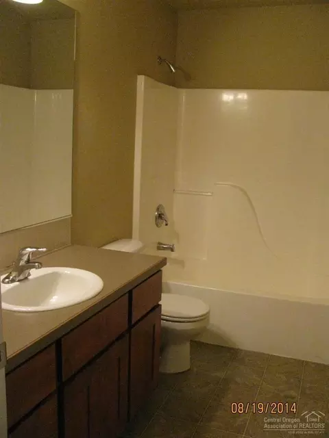 19842 SW Copernicus Ave, Bend, OR 97702 photo 17