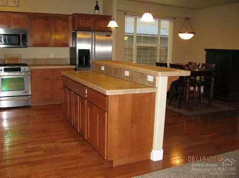 19842 SW Copernicus Ave, Bend, OR 97702 photo 9