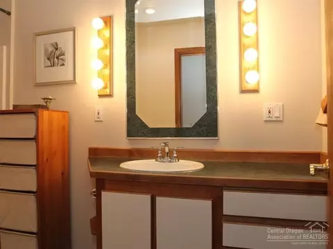 64900 Glacier View Dr, Bend, OR 97701 photo 14