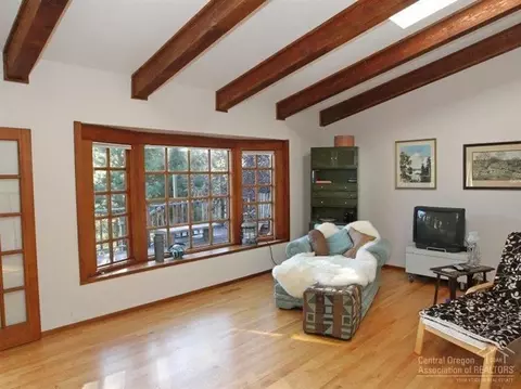 64900 Glacier View Dr, Bend, OR 97701 photo 7