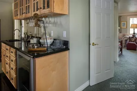 56180 Solar Dr, Bend, OR 97707 photo 11