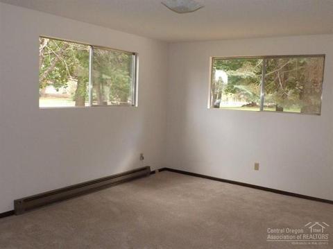 61360 Eena Ct, Bend, OR 97702 photo 10