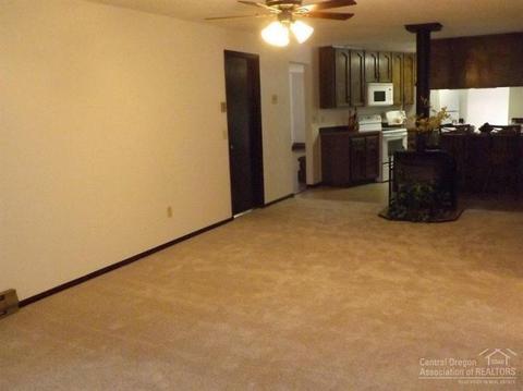 61360 Eena Ct, Bend, OR 97702 photo 9