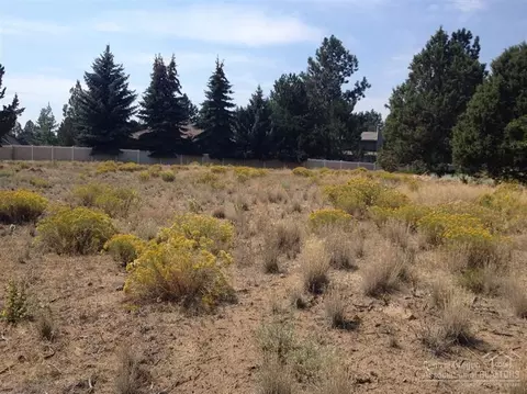 61571 Range Pl, Bend, OR 97702 photo 2