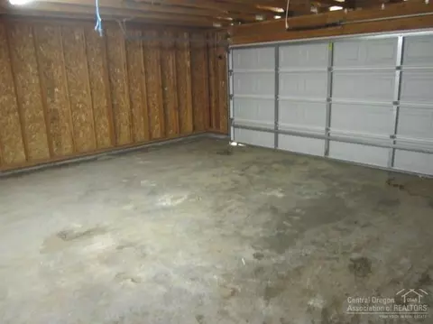 15739 Deedon, La Pine, OR 97739 photo 13