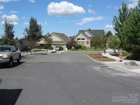 63413 Barton View Pl, Bend, OR 97701 photo 7