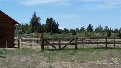 23965 Rickard Rd, Bend, OR 97702 photo 4