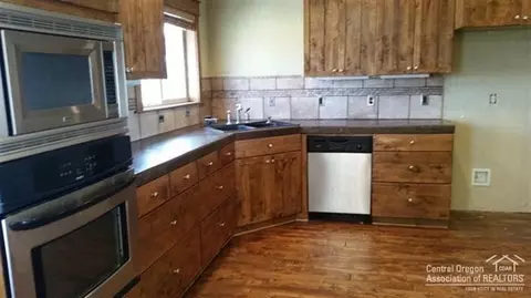 23965 Rickard Rd, Bend, OR 97702 photo 8