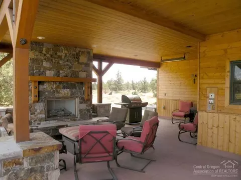 62250 Dodds Rd, Bend, OR 97701 photo 14