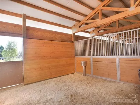 62250 Dodds Rd, Bend, OR 97701 photo 18
