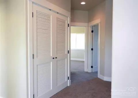 61349 Larry St, Bend, OR 97702 photo 13