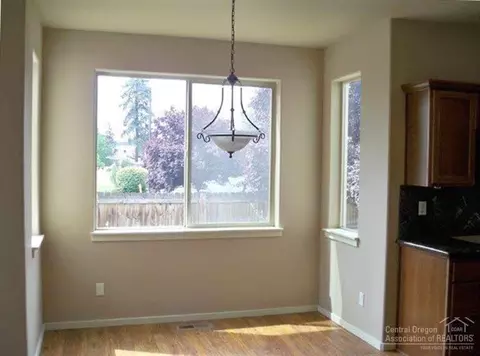 20565 Boyd Ct, Bend, OR 97701 photo 4