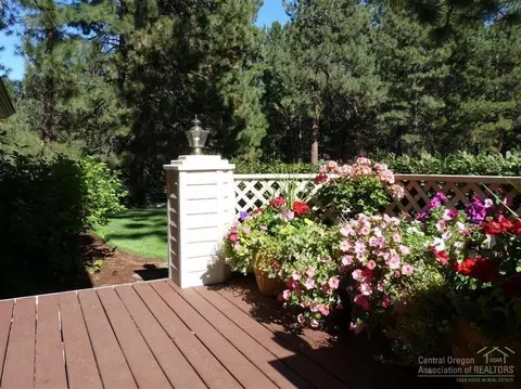 60873 Willow Creek Loop, Bend, OR 97702 photo 3