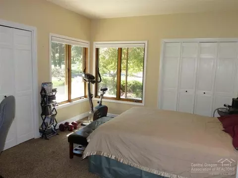 60873 Willow Creek Loop, Bend, OR 97702 photo 15