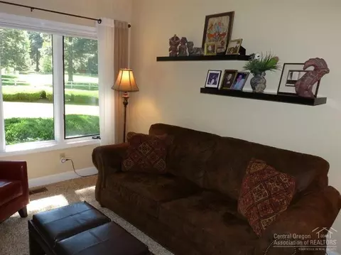 60873 Willow Creek Loop, Bend, OR 97702 photo 14