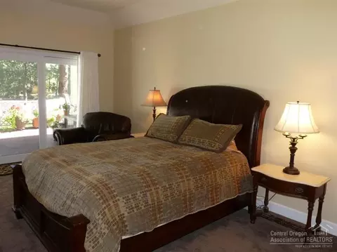 60873 Willow Creek Loop, Bend, OR 97702 photo 9