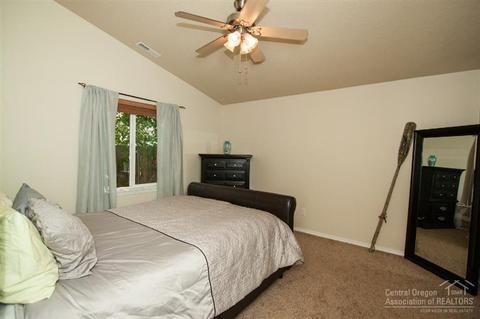 61117 Larkspur Loop, Bend, OR 97701 photo 9