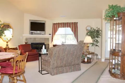 61337 Fairfield Dr, Bend, OR 97702 photo 5