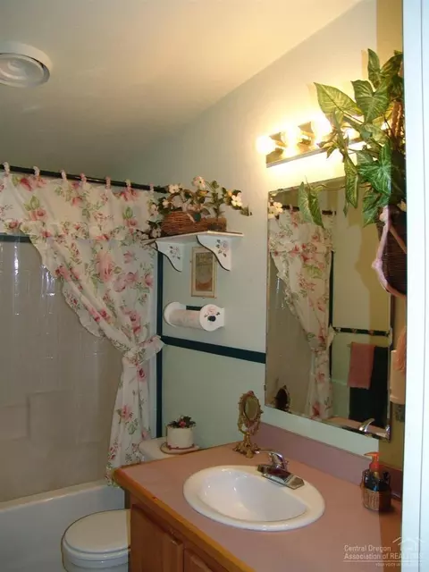 52817 Bridge Dr, La Pine, OR 97739 photo 18