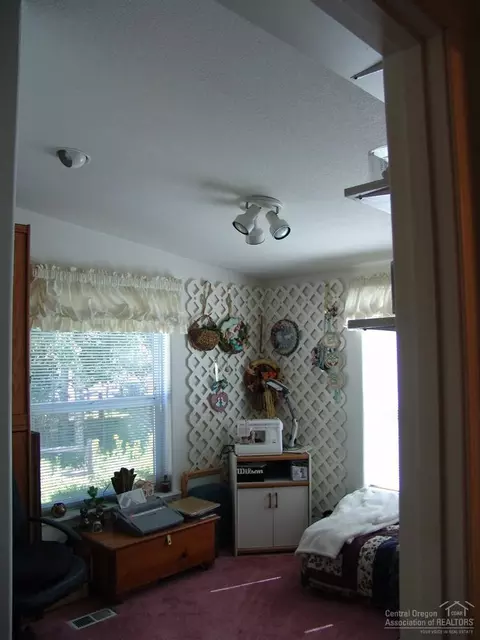 52817 Bridge Dr, La Pine, OR 97739 photo 17