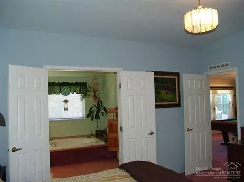52817 Bridge Dr, La Pine, OR 97739 photo 13