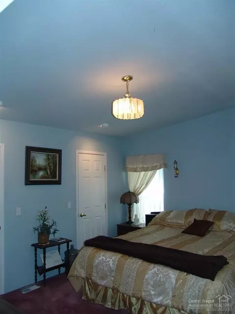 52817 Bridge Dr, La Pine, OR 97739 photo 12