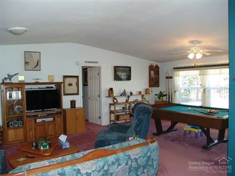 52817 Bridge Dr, La Pine, OR 97739 photo 5