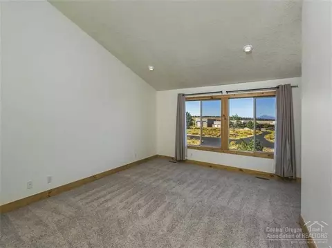 60380 Sunridge Dr, Bend, OR 97702 photo 8