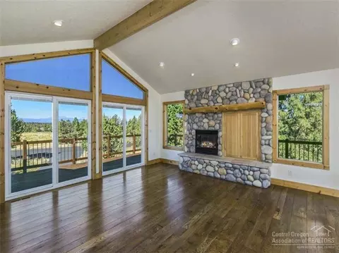 60380 Sunridge Dr, Bend, OR 97702 photo 2