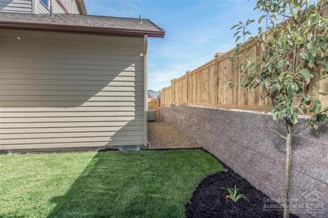 20673 NE Boulderfield Ave, Bend, OR 97701 photo 16