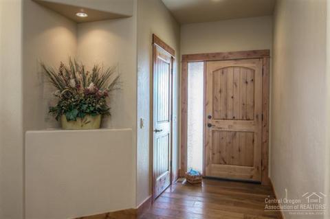 20673 NE Boulderfield Ave, Bend, OR 97701 photo 3