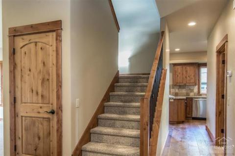 20673 NE Boulderfield Ave, Bend, OR 97701 photo 4