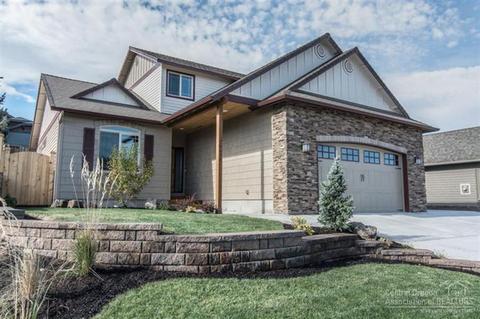 20673 NE Boulderfield Ave, Bend, OR 97701 photo 2