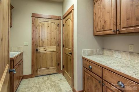 20673 NE Boulderfield Ave, Bend, OR 97701 photo 9
