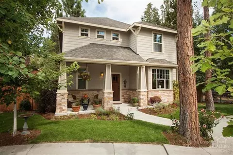 19726 Harvard Pl, Bend, OR 97702 photo 1