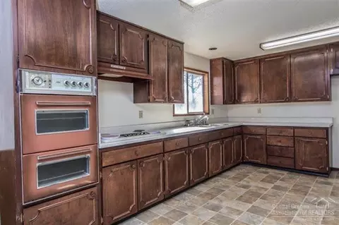 22959 E Hwy 20, Bend, OR 97701 photo 9
