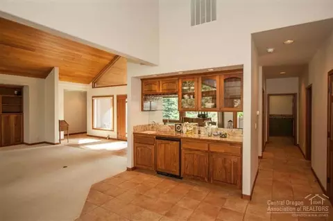 20440 Keystone Ct, Bend, OR 97701 photo 12
