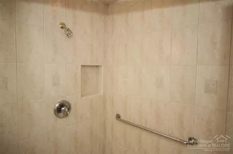 20440 Keystone Ct, Bend, OR 97701 photo 16