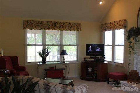 60540 Bobcat Rd, Bend, OR 97702 photo 9
