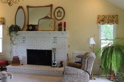 60540 Bobcat Rd, Bend, OR 97702 photo 8