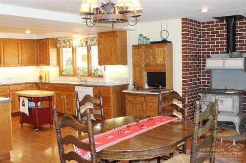 60540 Bobcat Rd, Bend, OR 97702 photo 24