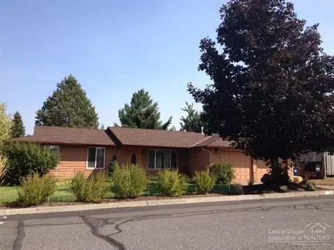 1702 NE Carson Way, Bend, OR 97701 photo 1