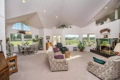 22360 Rickard Rd, Bend, OR 97702 photo 6