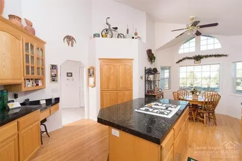 22360 Rickard Rd, Bend, OR 97702 photo 8