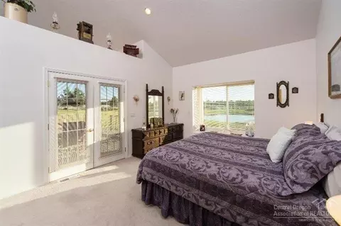 22360 Rickard Rd, Bend, OR 97702 photo 13